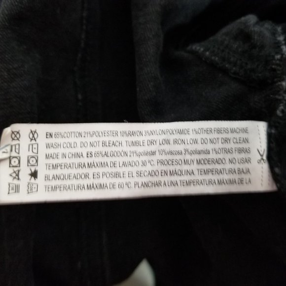 Forever 21 Jean Denim Jacket Coat S Black Distressed Stud Bling Gothic Punk Alt - Picture 12 of 12